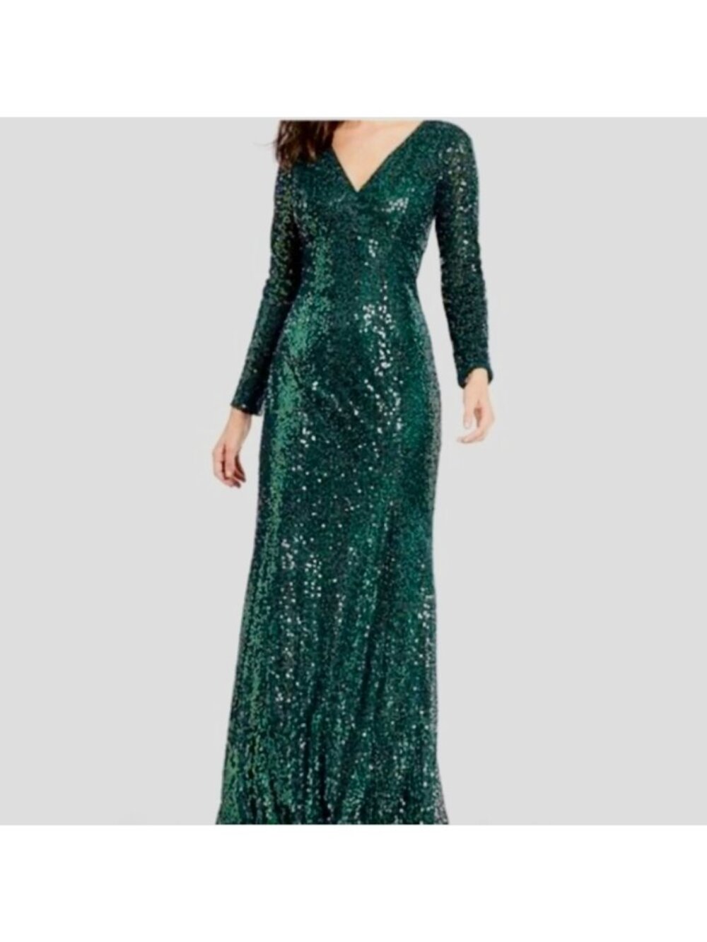 Green Sequin Long Sleeve V-Neck Formal Gown By Cachet Size 16